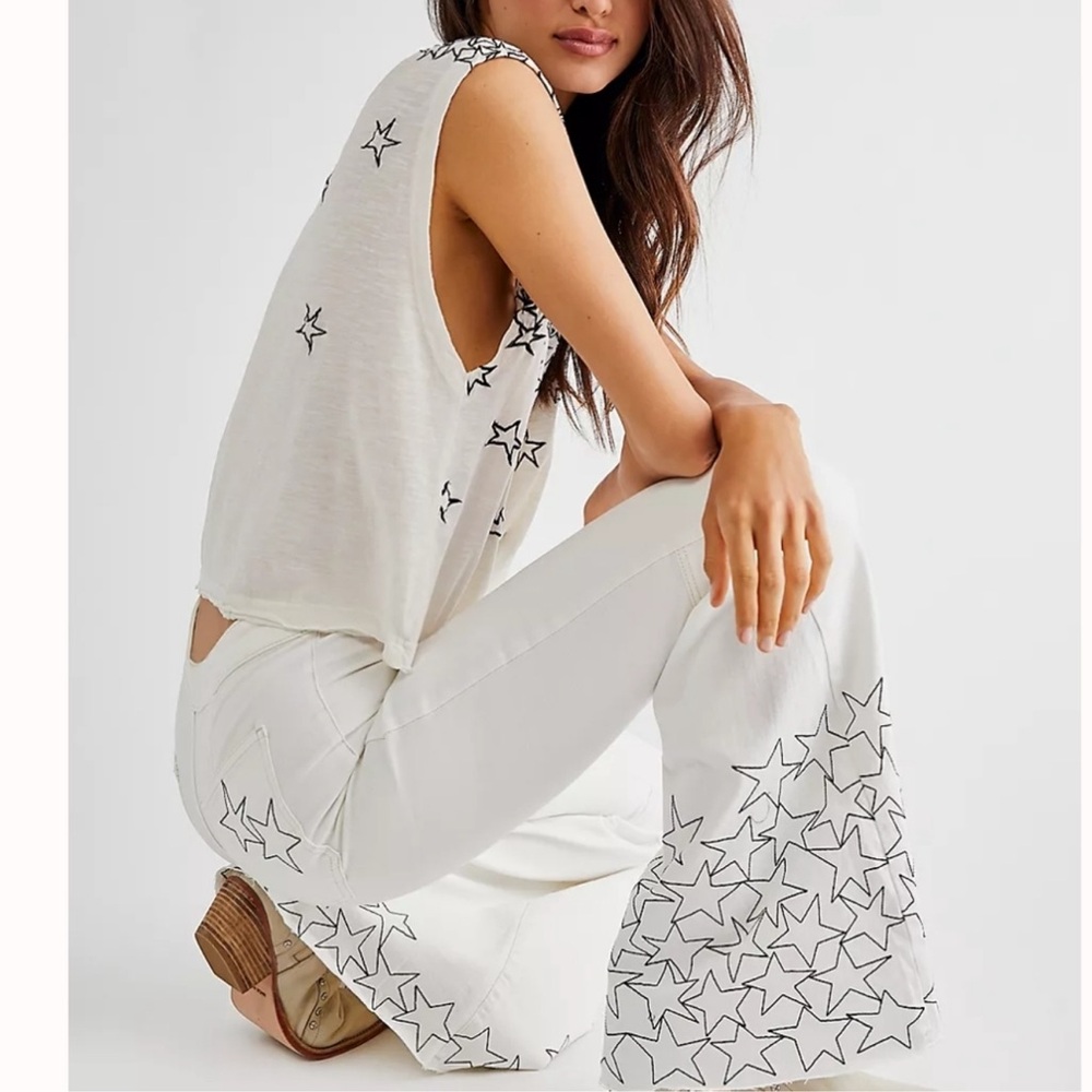 Free People x Zandra Rhodes Just Float On Flare Jeans! Size 28